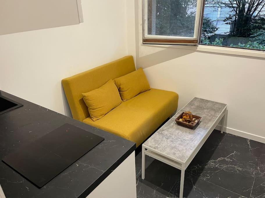 Studette Cosy Entierement Renovee Appartement Parijs